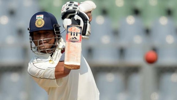 Sachin , Kohli hits half centuries as India reaches 182/3 at end of Day 2