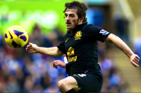 Report: Man Utd Lining Up Revised Bid for Baines