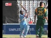 SACHIN TENDULKAR'S 101 VS SOUTHAFRICA AT JO'BERG 1ST ODI 2001 SERIES