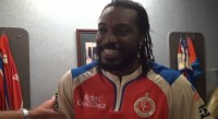 Chris Gayle breaks many records in the match against pune - Locker Room Video