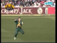 Jumping Jonty Rhodes Awesome Catch WC 1999 England vs South Africa