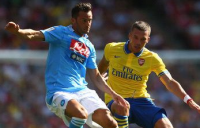 Arsenal draws with Napoli in Emirates Cup