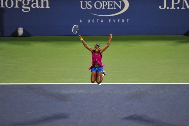 Day 2 US Open 2013 : Stosur stunned by American ; Djokovic,Federer,Azarenka sizzle through