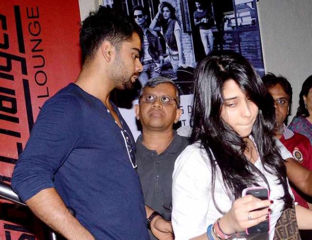 Meet Virat kohli's NEW GIRL(friend)