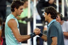 Roger Federer goes down valiantly to Del Potro