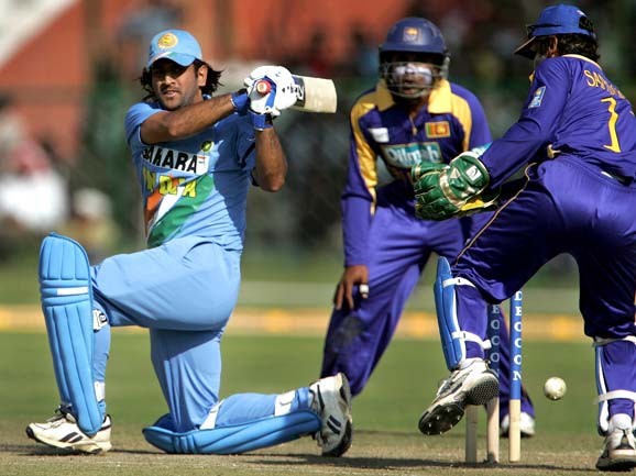 Dhoni Dhamaka @ 2005 ODI against Sri Lanka