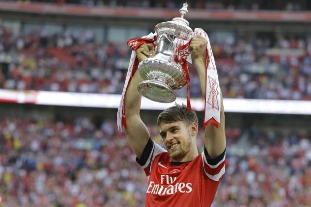 RAMSEY WOULD LOVE TO STAY AND PLAY FOR ARSENAL